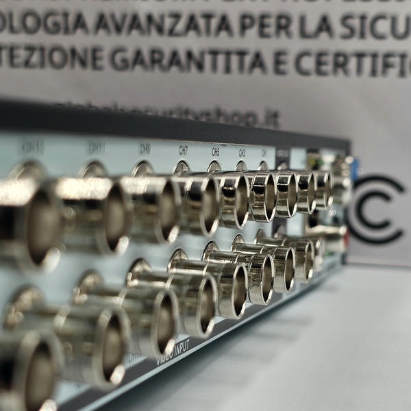 DVR 16 Canali 5 Megapixel Lite | Videoregistratore XVR Ibrido GSS Pro con Uscita 4K Reale e AI