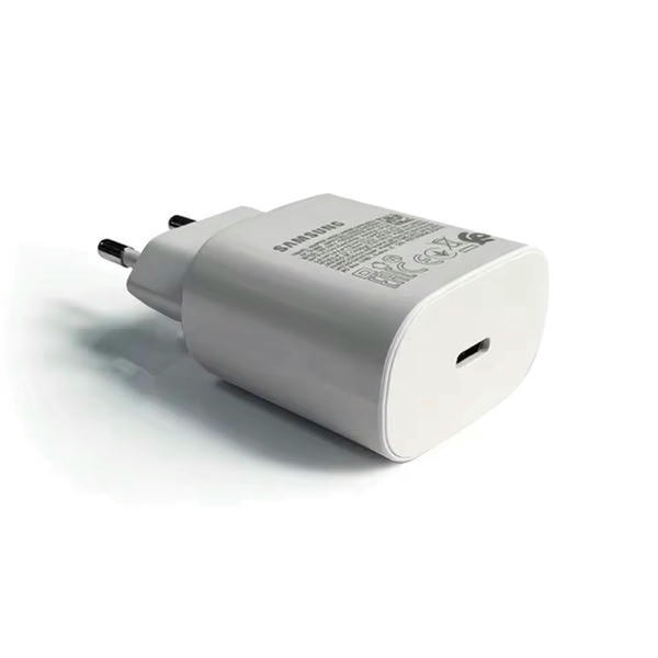 caricabatterie Samsung 45w con cavo USB-C to USB-C nero e bianco